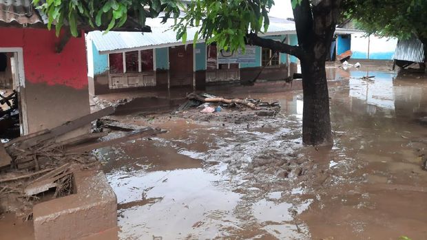 Banjir Bandang dan Longsor NTT : 84 Meninggal, 71 Orang Masih dalam Pencarian