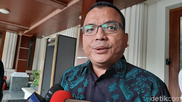 Denny Indrayana : Jasa Sewa Buzzer di Kalsel Sampai Rp 1 M Untuk Kampanye