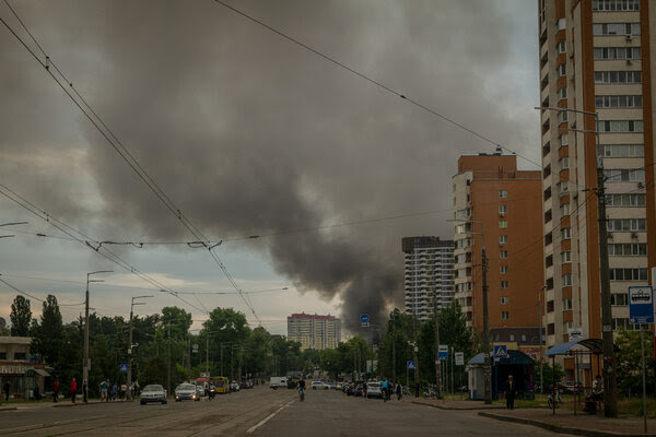 Rusia Bombardir Kyiv
