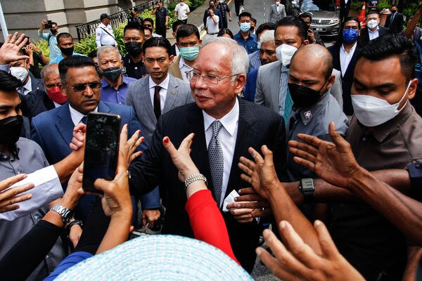 Mantan Perdana Menteri Malaysia Nadjib Razak Masuk Dijebloskan Ke Penjara