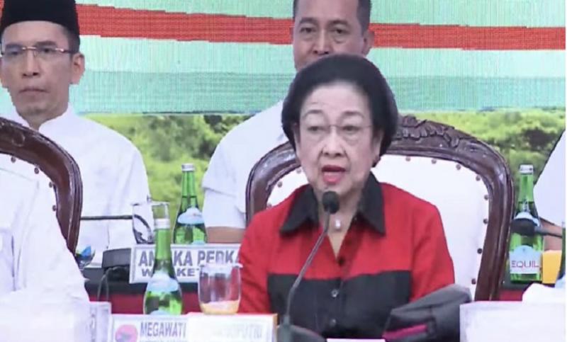 Ketum PDIP Megawati Resmi Duetkan Mahfud MD-Ganjar Pranowo